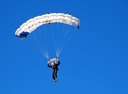 九游官网-北欧铁骑与法兰西激流，丹麦队鏖战法国队之夜，石宇奇以唯一高光刺破阴云