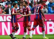 九游娱乐首页-绿茵场与硬木地，当意甲焦点战遇上热火收割湖人