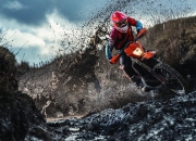 九游体育APP下载-活塞血拼公牛，米切尔成为关键先生，一场定义赛季的鏖战