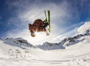 9you娱乐-阿什拉夫，抢七之夜的独舞者