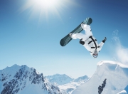 九游中国-当维京铁骑遇上地中海烈焰，阿什拉夫如何用数据在欧冠之夜重新定义统治力