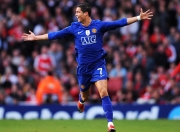 九游娱乐-曼彻斯特的东方奇迹，阿尔瓦雷斯点燃赛场，中国力量绝杀红魔