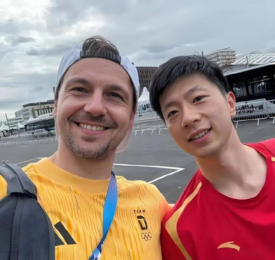 韩国乒乓球队轻取法国乒乓球队，波尔统治全场的简单介绍